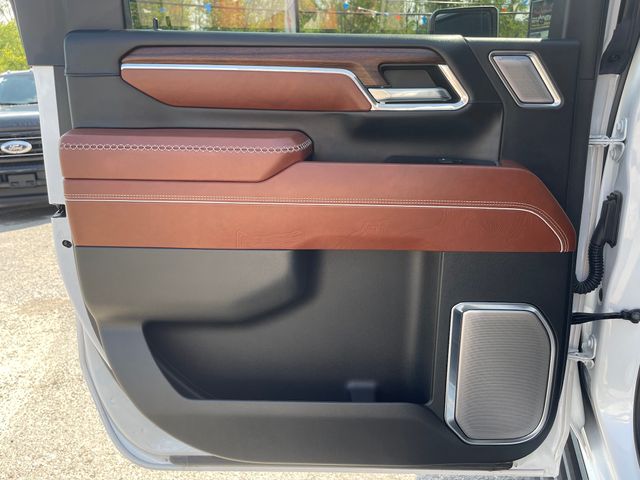 2024 GMC Sierra 2500HD Denali Ultimate - White Frost Tricoat exterior view 11