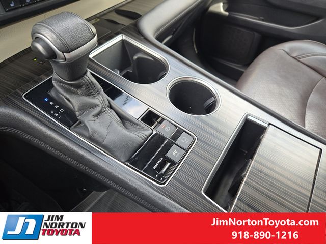 Used 2022 Toyota Sienna Van