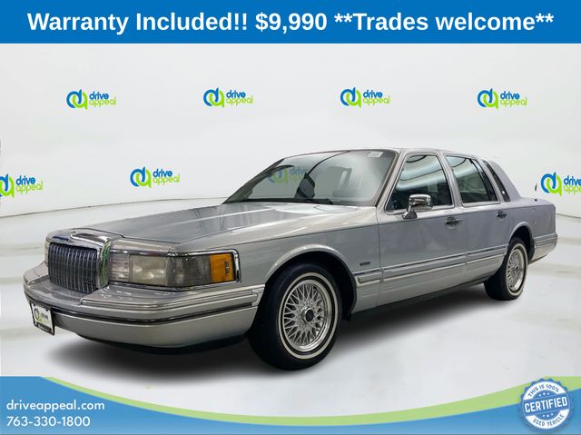 Silver 1994 Lincoln Town Car Signature Sedan Rear-Wheel Drive 4-Speed Automatic