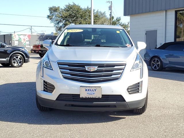 2017 Cadillac XT5 Luxury 2