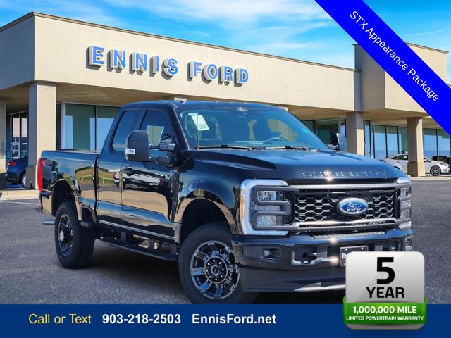 Agate Black Metallic 2026 Ford F-250 Super Duty Pickup Truck Four-Wheel Drive Automatic