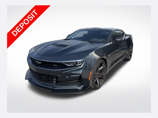 Shadow Gray Metallic 2022 Chevrolet Camaro Coupe Rear-Wheel Drive 6-Speed Manual