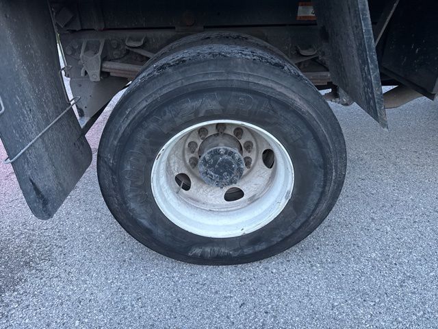 2022 Oxford White Ford F-750 Straight Frame Base RWD Truck
