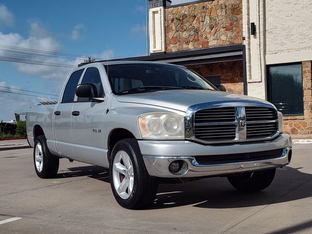 Bright Silver Metallic Clearcoat 2008 Dodge RAM 1500 Pickup Truck Rear-Wheel Drive 5-Speed Automatic