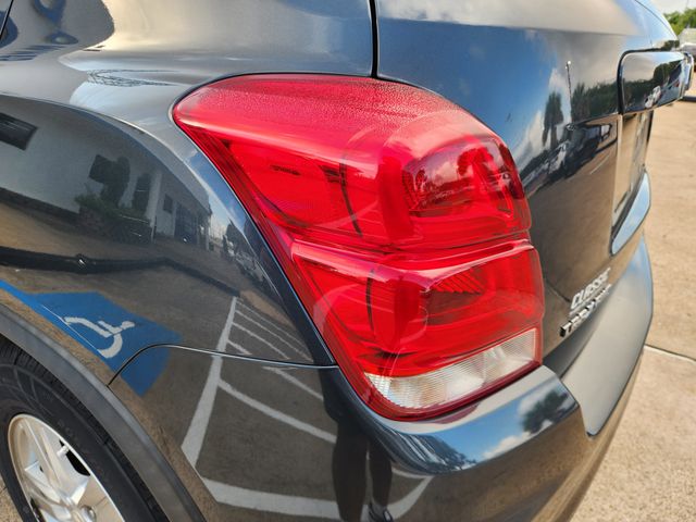 2022 Chevrolet Trax LT Gray at AutoSavvy Houston Southwest