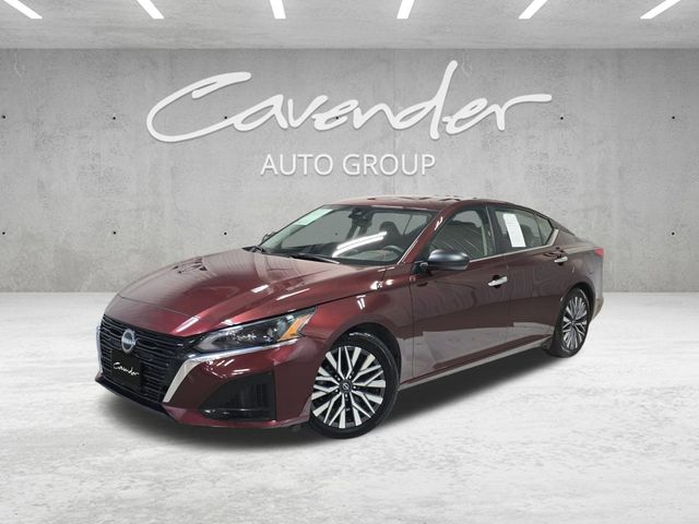 Garnet Pearl Metallic 2024 Nissan Altima 2.5 SV FWD Sedan Front-Wheel Drive Continuously Variable Transmission