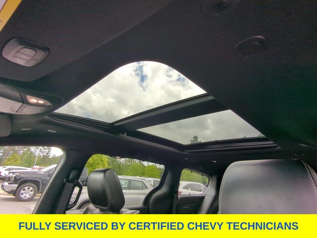 Used 2025 Chrysler Pacifica Van