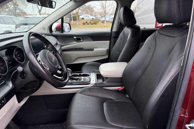 used 2024 Kia Carnival car, priced at $27,448