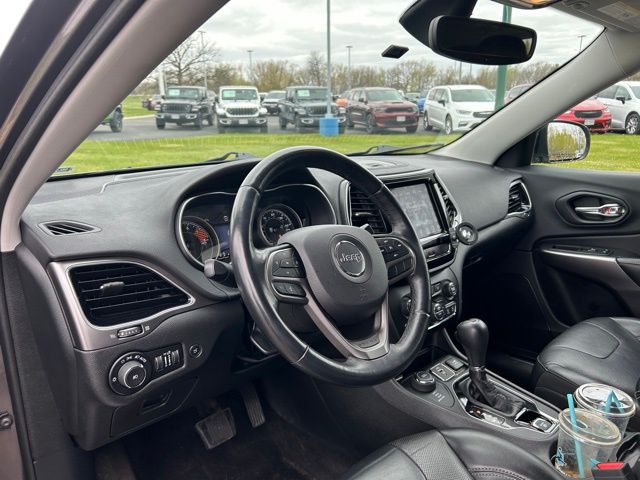 2019 Granite Crystal Metallic Clearcoat Jeep Cherokee Limited 4X4 SUV