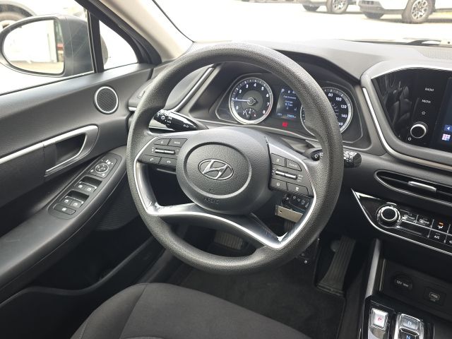 2023 Hyundai Sonata SE:167717A