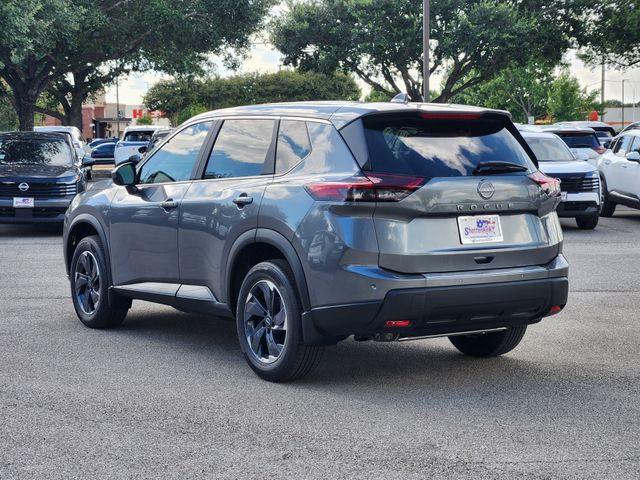 2026 Nissan Rogue SV photo 4