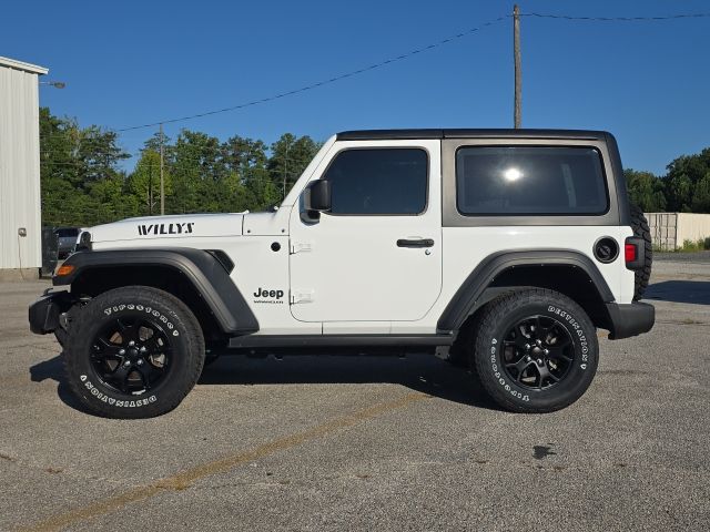 2022 Jeep Wrangler Willys:B02557
