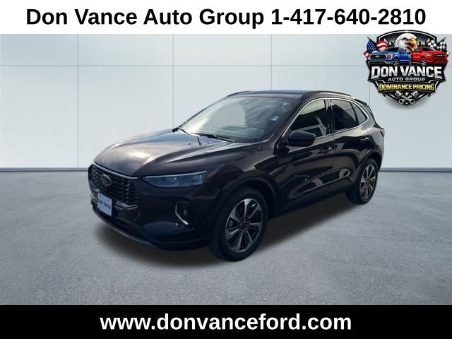 Cinnabar Red Metallic Premium Colorant 2023 Ford Escape Platinum AWD SUV / Crossover All-Wheel Drive 8-Speed Automatic