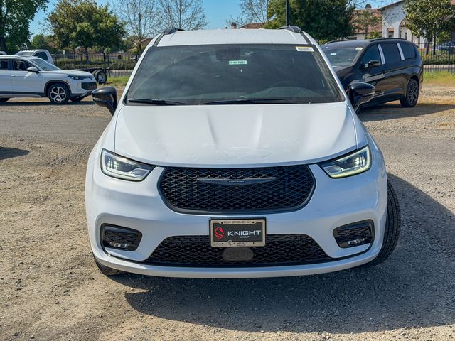 new 2026 Chrysler Pacifica car, priced at $47,810