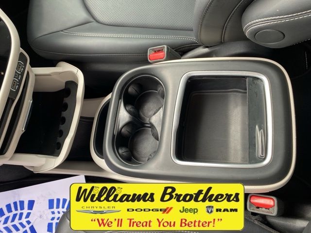 2024 Chrysler Pacifica Touring L - Silver Mist Clearcoat exterior view 20