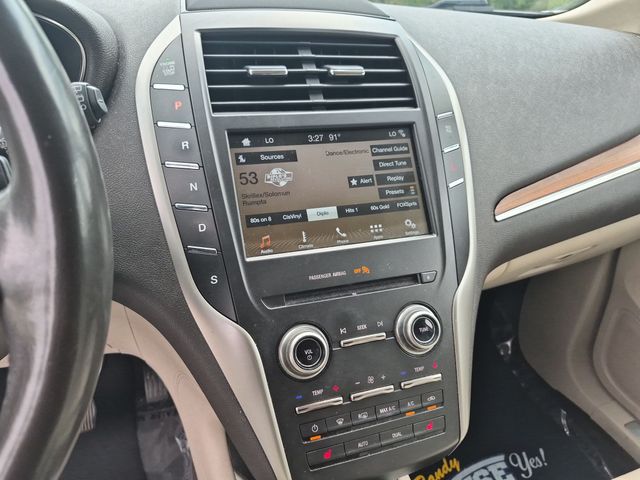 2017 Lincoln MKC - Image 22