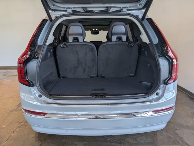 New 2026 Gray Volvo T8 Plus image 5