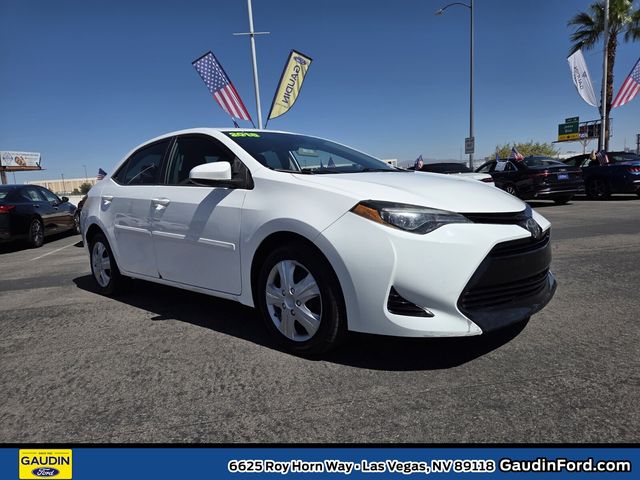 2018 Toyota Corolla Blanco (Super White) Sedán Tracción delantera Transmisión variable continua