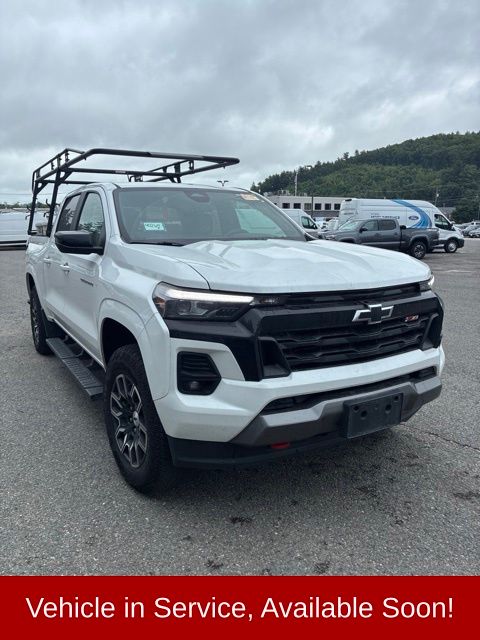 Summit White 2024 Chevrolet Colorado Pickup Truck Four-Wheel Drive 8-Speed Automatic
