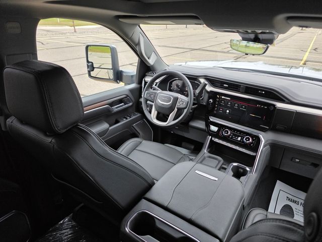 2026 GMC Sierra 3500HD Denali