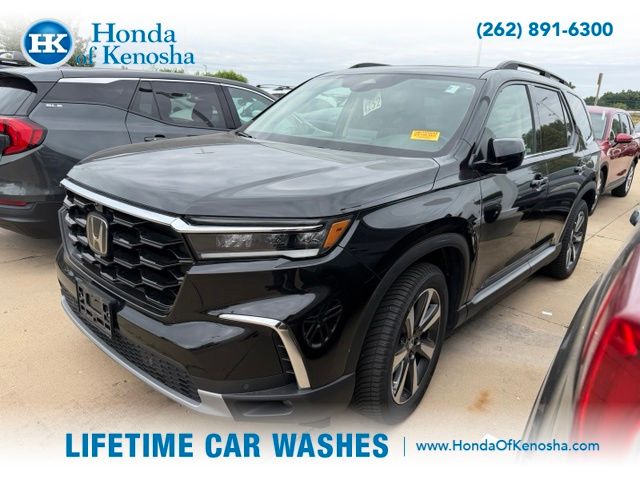 Crystal Black Pearl 2023 Honda Pilot SUV / Crossover All-Wheel Drive Automatic