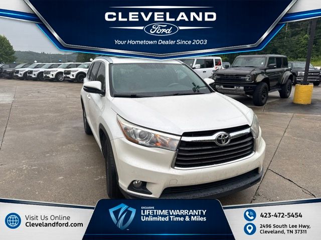White (Blizzard Pearl) 2015 Toyota Highlander SUV / Crossover Front-Wheel Drive 6-Speed Automatic Overdrive