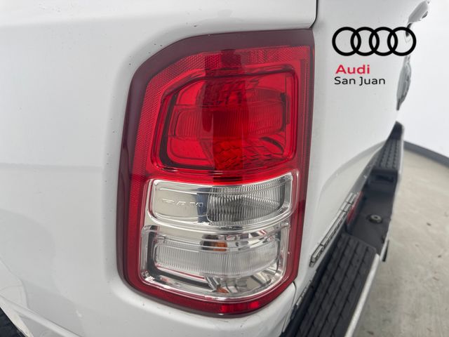 Used 2022 White Ram Big Horn/Lone Star image 13