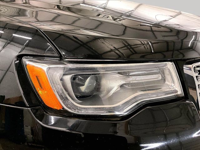 2020 Jeep Grand Cherokee Overland Black at Auto Express Mitsubishi