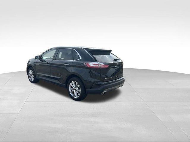 2023 Ford Edge Titanium 3