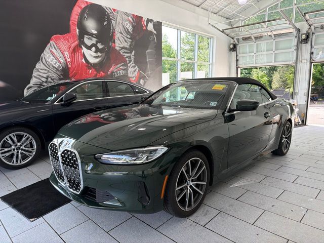 2024 BMW 4 Series Verde (San Remo Green Metallic) Descapotable Tracción en las cuatro ruedas 8 velocidades Automática