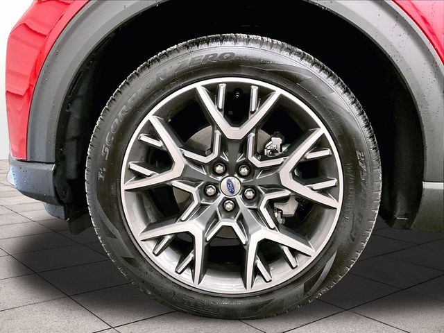 2025 Ford Explorer Platinum Red at Spitzer Acura