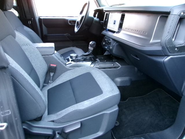 used 2025 Ford Bronco car, priced at $41,996
