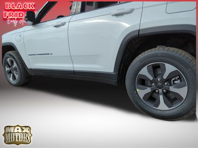 2022 Jeep Grand Cherokee Base 4xe 7