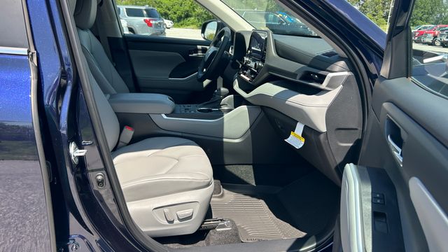 New 2026 Toyota Highlander SUV