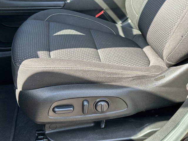 2023 GMC Acadia #17