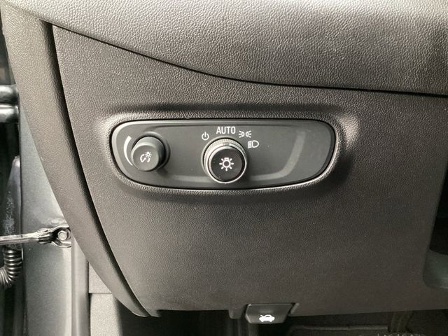 Used Car 2021 Chevrolet Equinox  Lt For Sale Under $20,000 In San Antonio, Texas