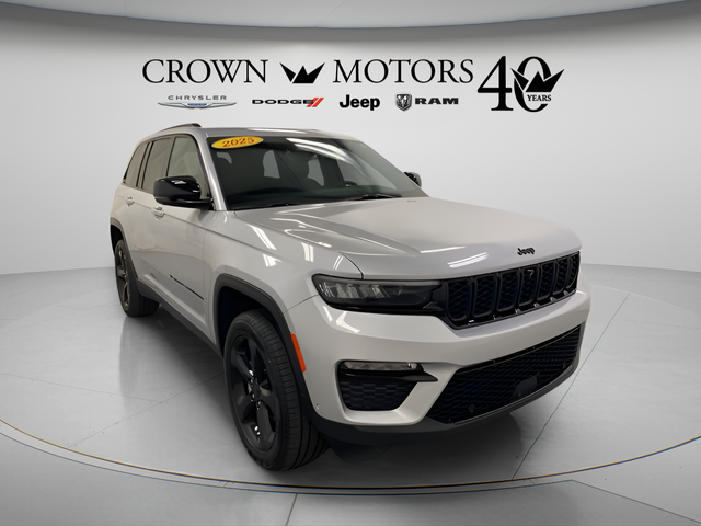 Silver Zynith 2025 Jeep Grand Cherokee SUV / Crossover Four-Wheel Drive 8-Speed Automatic