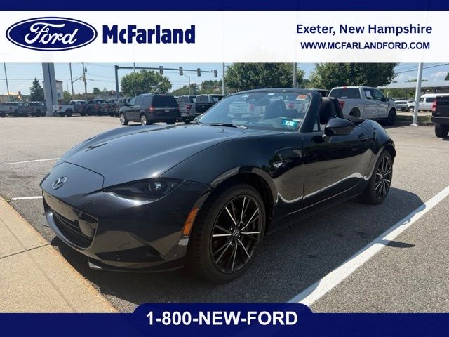 Jet Black Mica 2024 Mazda MX-5 Miata Convertible Rear-Wheel Drive 6-Speed Automatic