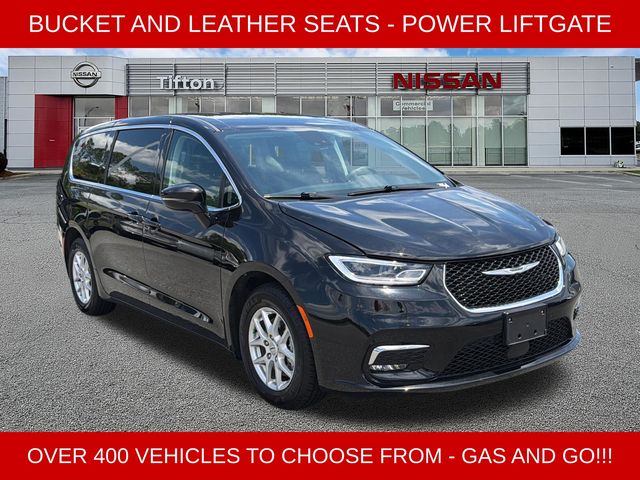 2024 Chrysler Pacifica Touring L's photo