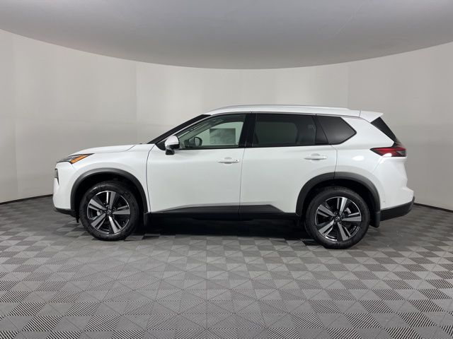 2025 Everest White Pearl Nissan Rogue SL FWD SUV