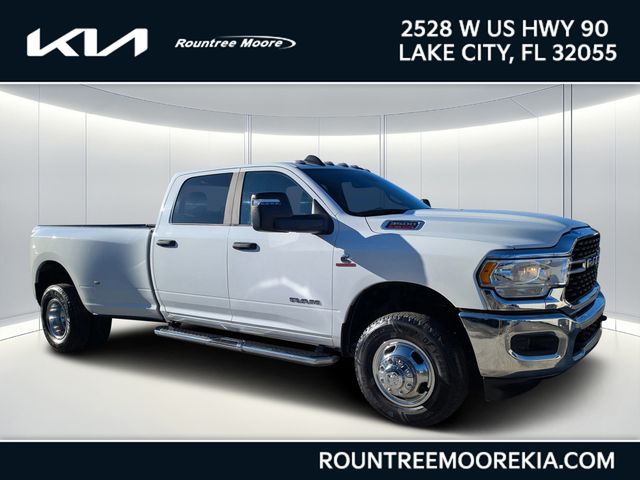Bright White Clearcoat 2024 RAM 3500 Big Horn Crew Cab LB DRW 4WD Pickup Truck Four-Wheel Drive 6-Speed Automatic