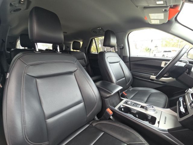 2023 Ford Explorer XLT:168625A