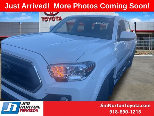 2022 Toyota Tacoma SR5 12