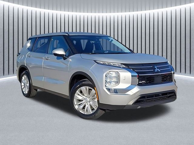 2026 Mitsubishi Outlander ES