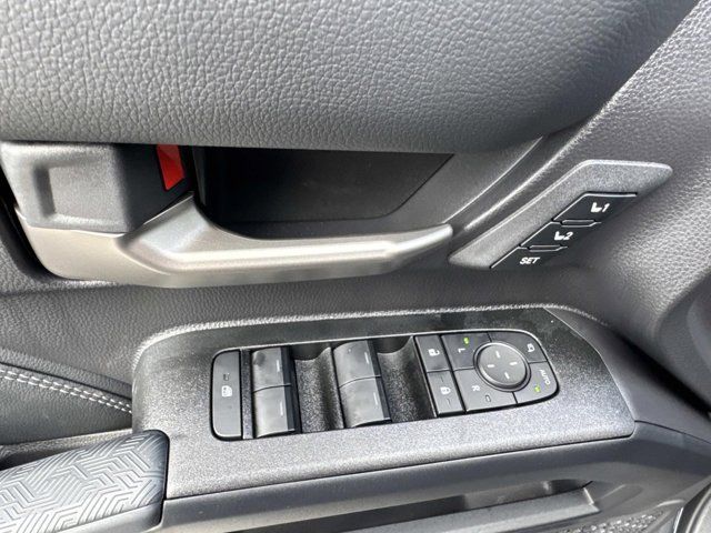 2025 Toyota 4Runner Limited - Photo 9