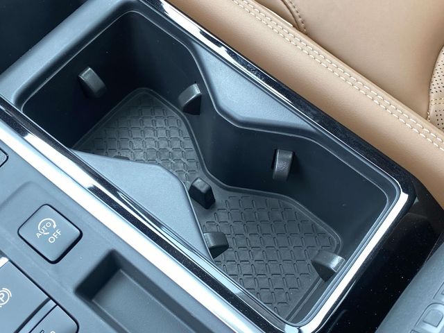 New 2026 Gray Nissan Platinum image 29