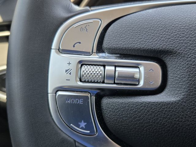 2024 Genesis Gv70 - $38,990