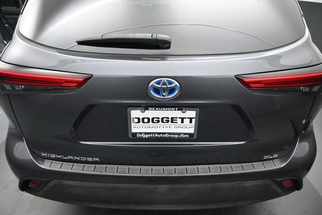 Used 2022 Toyota Highlander Hybrid SUV