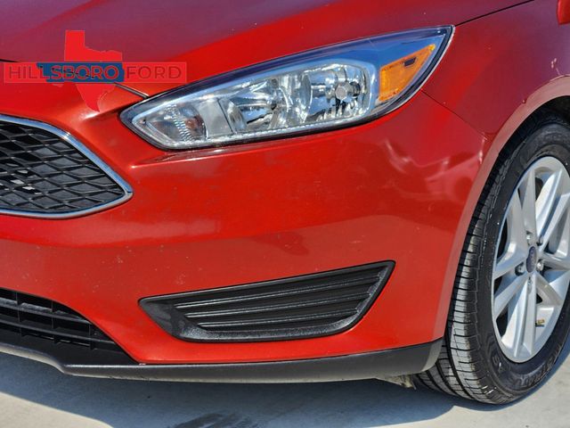 2018 Chili Pepper Red Ford Focus SE FWD Hatchback