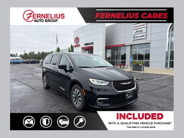 2024 Chrysler Pacifica Hybrid Select FWD